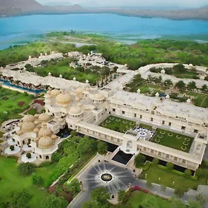 5* Курортный комплекс The Oberoi Udaivilas